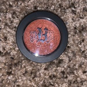 Kat Von D Metal Crush eyeshadow in Doce